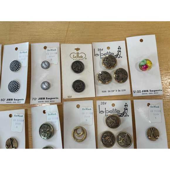 Vintage Miscellaneous Buttons for Jewelry/Clothing (19 New in Packaging) - Picture 6 of 9